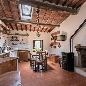 https://antica-porta-di-sovana.it-tuscanyhotel.com